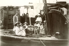 Reisen: Auf dem Boot / Travelling, on the boat/dinshey